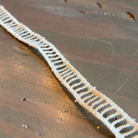 7 ft of mid century 1960s all cotton ladder trim. Cream ecru. Americana - Picture 3 of 5